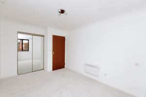 Bedroom- click for photo gallery